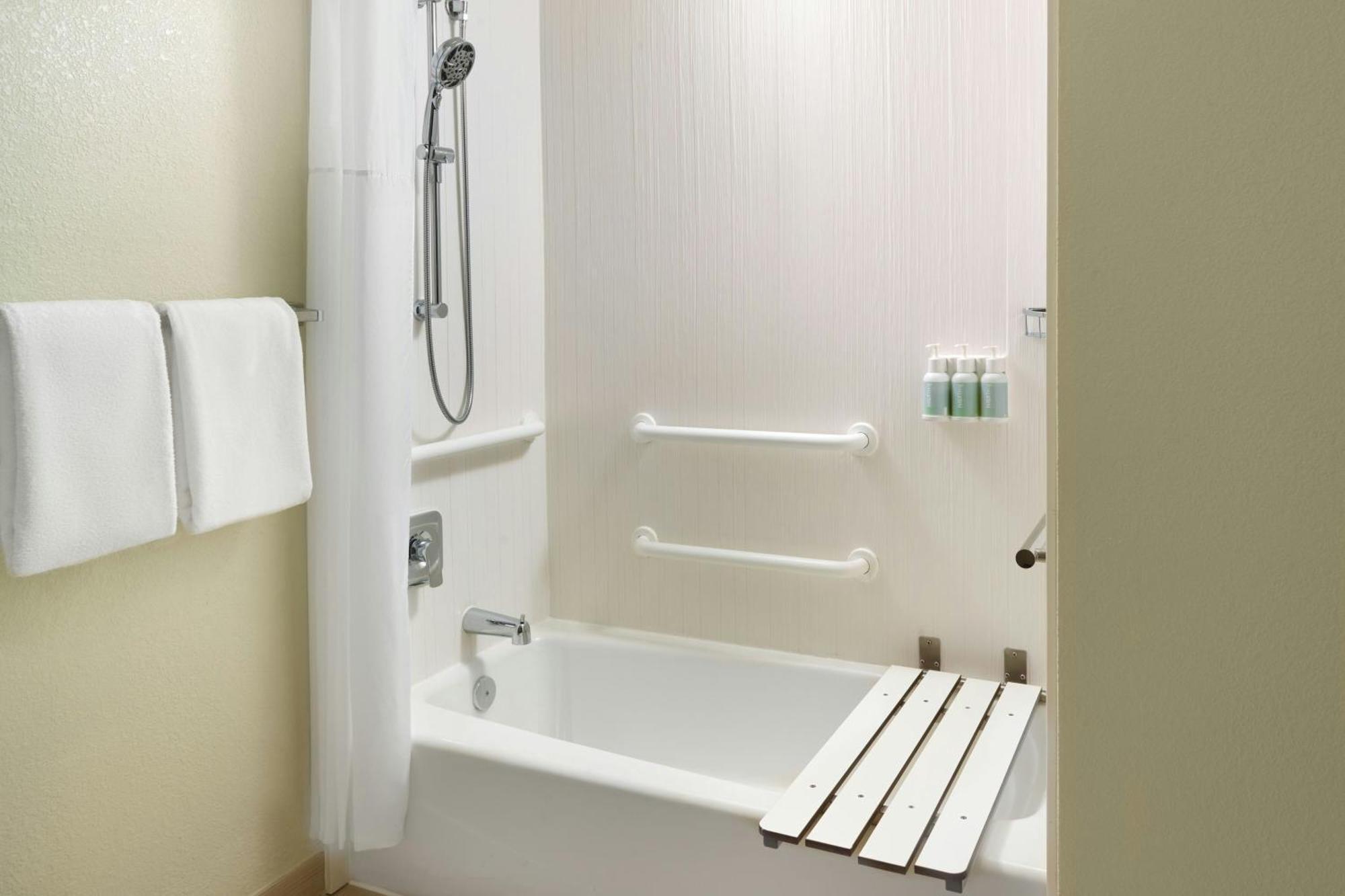 Courtyard By Marriott Atlanta Airport South/Sullivan Road College Park Luaran gambar