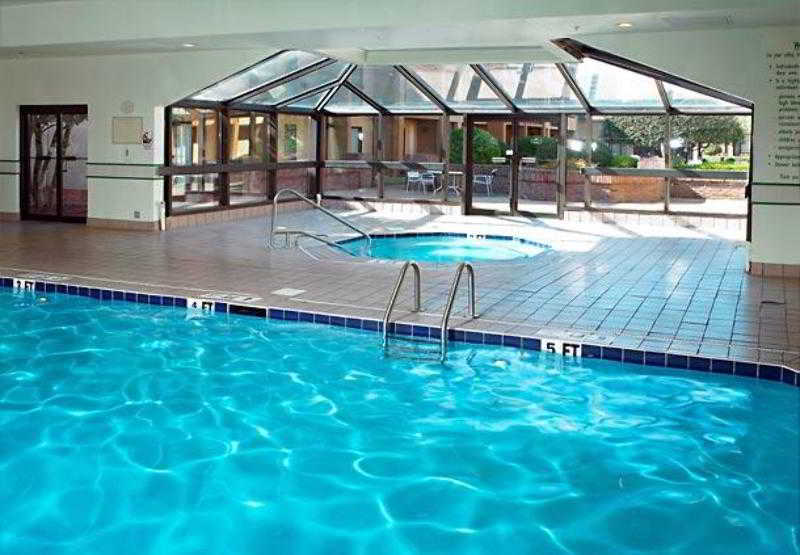 Courtyard By Marriott Atlanta Airport South/Sullivan Road College Park Luaran gambar